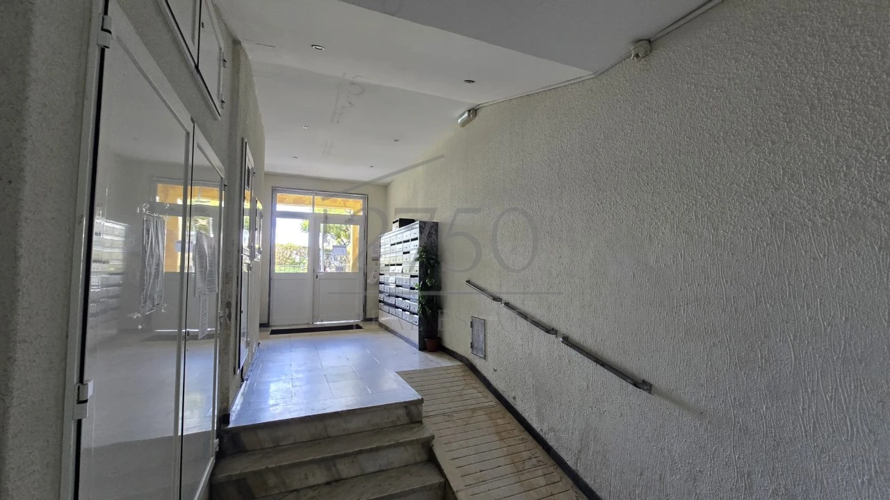 Apartamento T2 para Venda em Algueirão-Mem Martins Foto 18