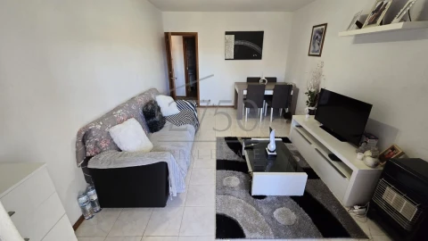 Apartamento T2 para Venda em Algueirão-Mem Martins