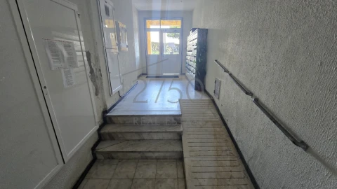Apartamento T2 para Venda em Algueirão-Mem Martins