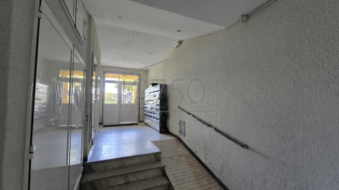 Apartamento T2 para Venda em Algueirão-Mem Martins