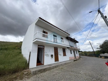 Moradia T3 para Venda em Mirandela