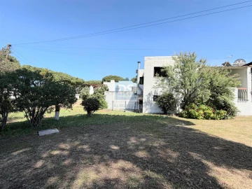 Moradia T2 para Venda em Quarteira
