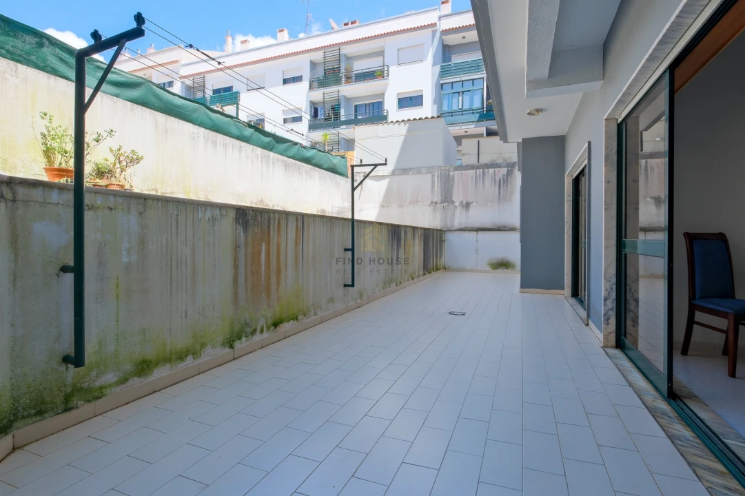 Apartamento T2 para Venda em Cacém e São Marcos Foto 7
