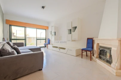 Apartamento T2 para Venda em Cacém e São Marcos