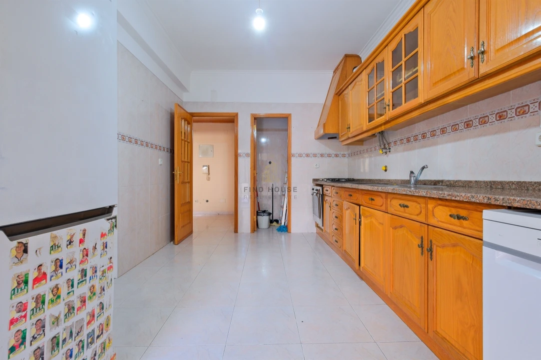 Apartamento T2 para Venda em Cacém e São Marcos Foto 19