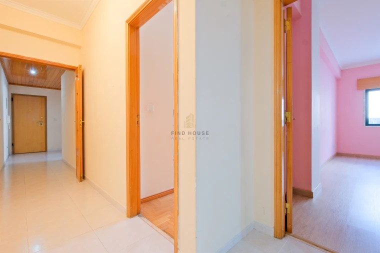 Apartamento T2 para Venda em Cacém e São Marcos Foto 10