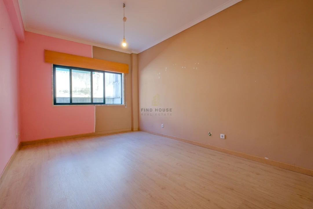 Apartamento T2 para Venda em Cacém e São Marcos Foto 14