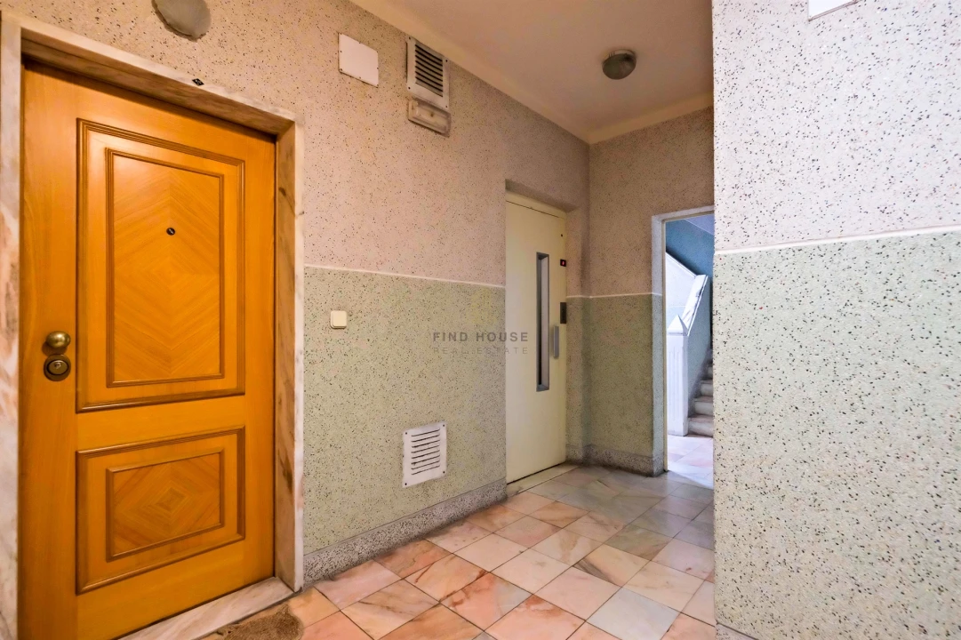 Apartamento T2 para Venda em Cacém e São Marcos Foto 22