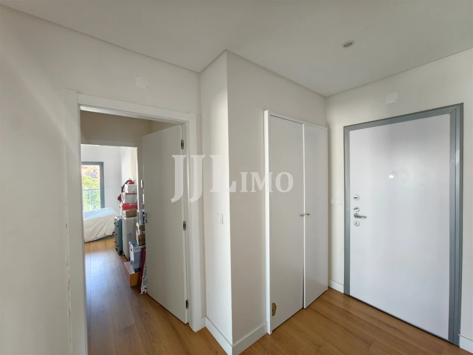 Apartamento T4 para Venda em Laranjeiro e Feijó Foto 16