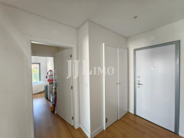 Apartamento T4 para Venda em Laranjeiro e Feijó