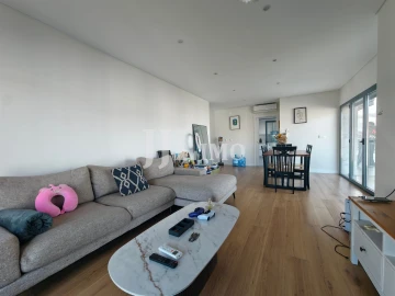 Apartamento T4 para Venda em Laranjeiro e Feijó