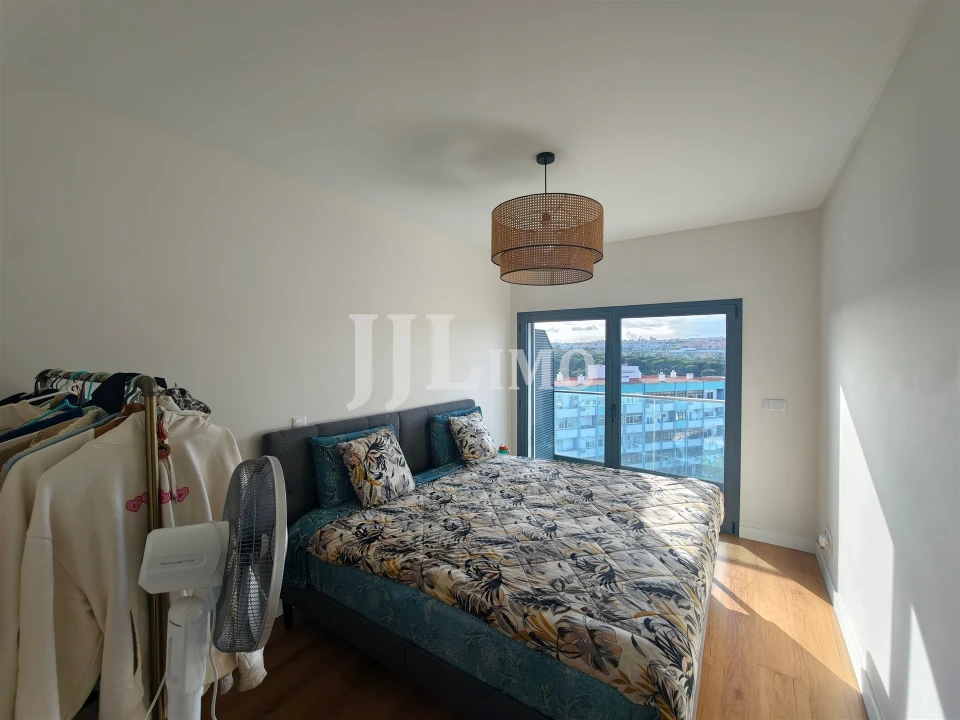 Apartamento T4 para Venda em Laranjeiro e Feijó Foto 40