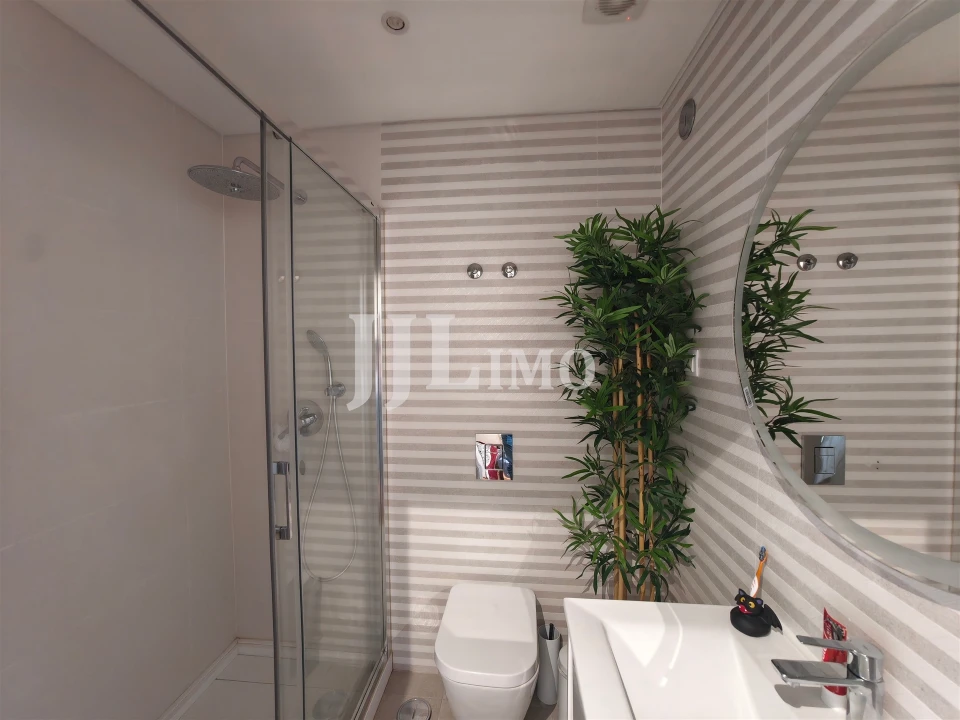 Apartamento T4 para Venda em Laranjeiro e Feijó Foto 19