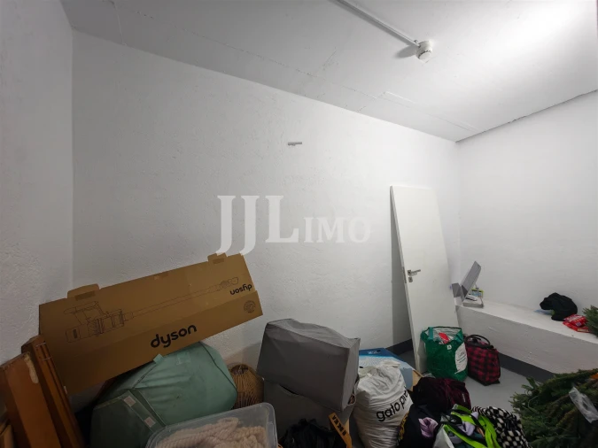 Apartamento T4 para Venda em Laranjeiro e Feijó Foto 54