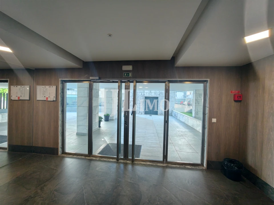 Apartamento T4 para Venda em Laranjeiro e Feijó Foto 56