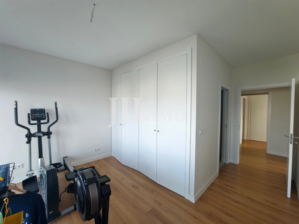 Apartamento T4 para Venda em Laranjeiro e Feijó Foto 32