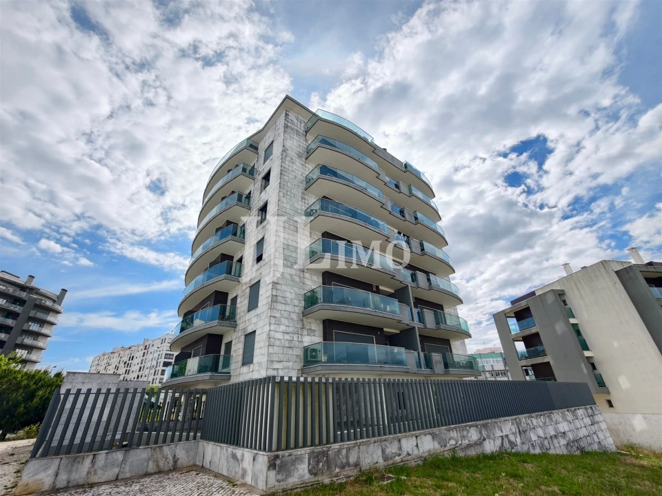 Apartamento T4 para Venda em Laranjeiro e Feijó Foto 5