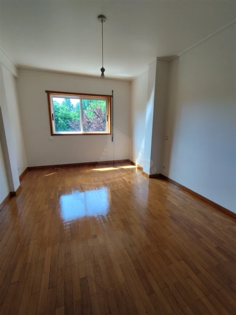 Apartamento T3 para Arrendamento em São Vitor (Braga)