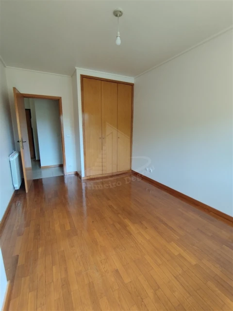 Apartamento T3 para Arrendamento em São Vitor (Braga)
