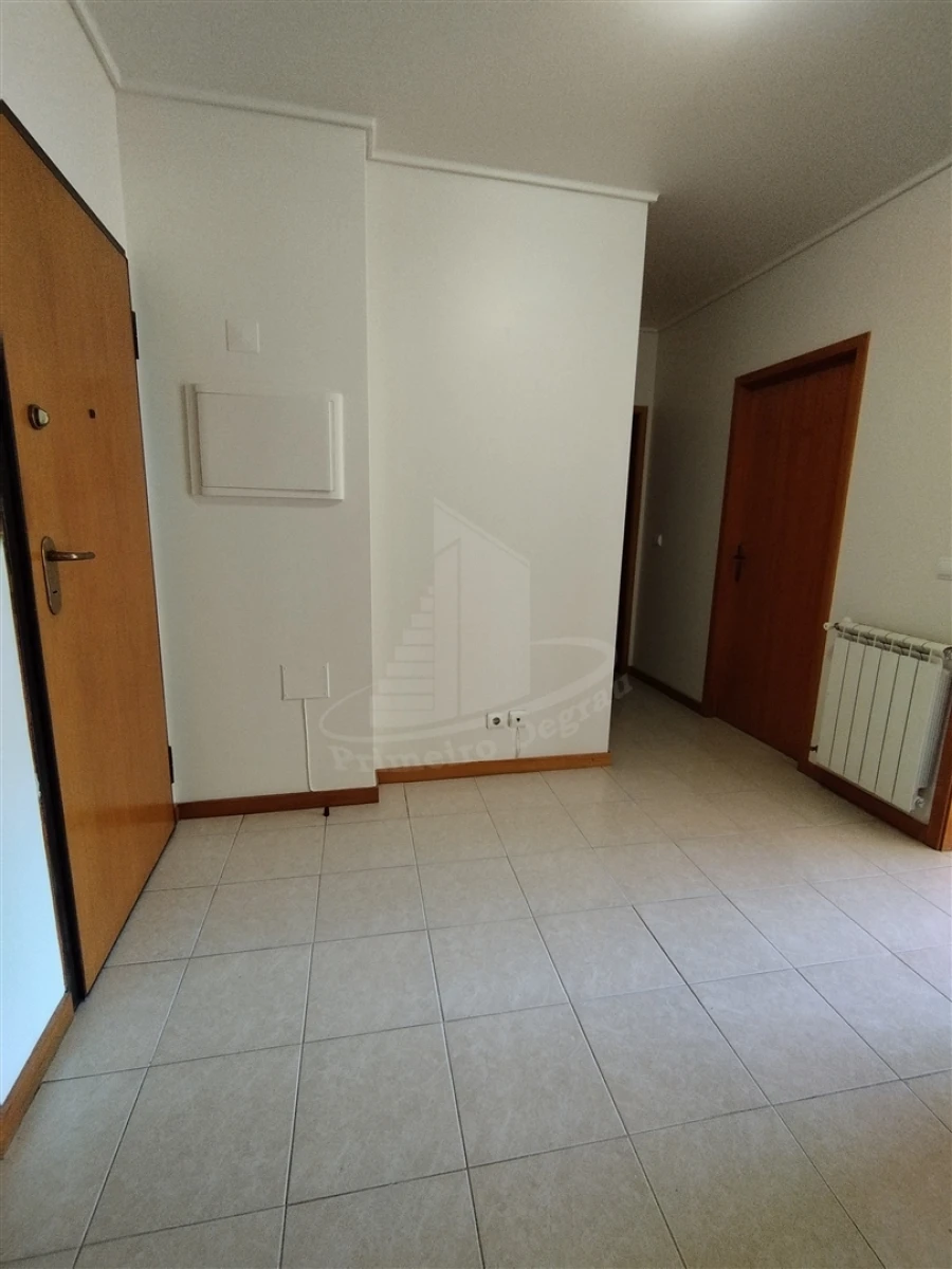 Apartamento T3 para Arrendamento em São Vitor (Braga) Foto 5