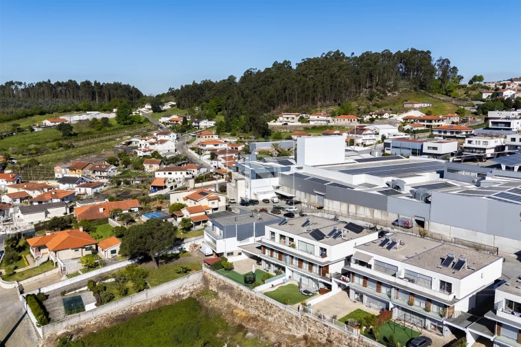 Moradia T3 para Venda em Moreira de Conegos Foto 44