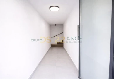 Moradia T6 para Venda em Azurara