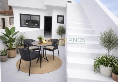 Moradia T6 para Venda em Azurara