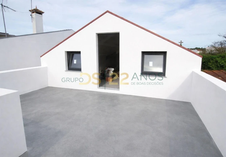 Moradia T6 para Venda em Azurara Foto 12