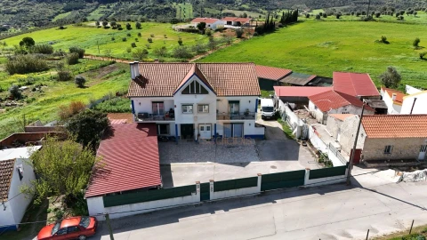 Moradia T5 para Venda em Azambujeira e Malaqueijo