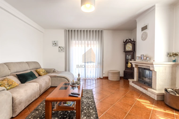 Moradia T5 para Venda em Azambujeira e Malaqueijo Foto 2