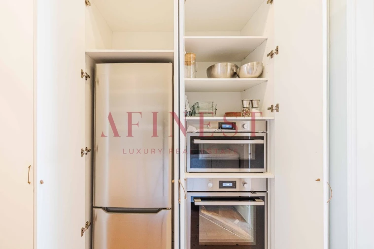 Apartamento T3 para Arrendamento em Santa Maria Maior Foto 13