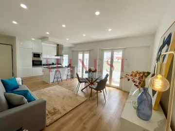 Apartamento T3 para Venda em Benfica