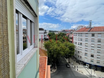 Apartamento T3 para Venda em Benfica