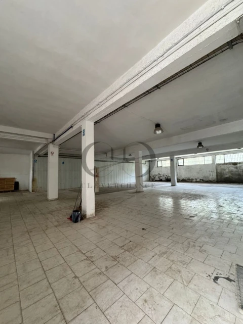Armazém para Venda em São João de Ver