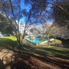 Apartamento T3 para Venda em Carcavelos e Parede