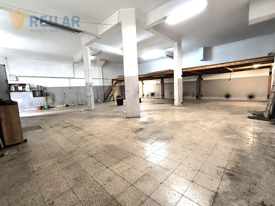 Armazém para Arrendamento em Santa Iria de Azoia, São João da Talha e Bobadela Foto 7