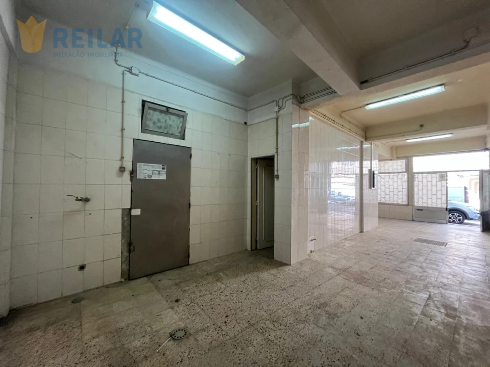 Loja para Arrendamento em Póvoa de Santa Iria e Forte da Casa Foto 2