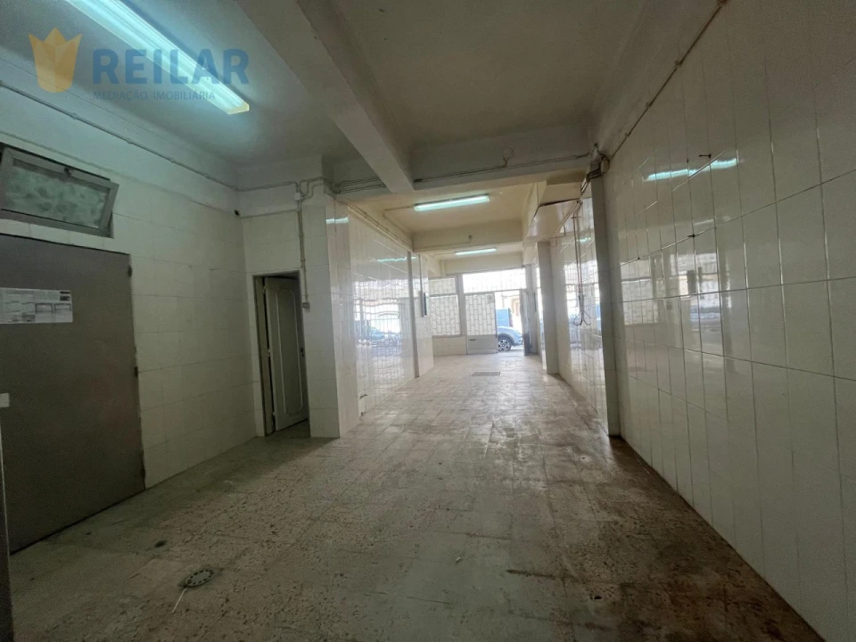 Loja para Arrendamento em Póvoa de Santa Iria e Forte da Casa Foto 5