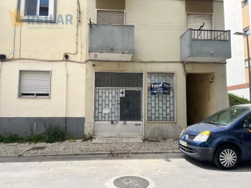 Loja para Arrendamento em Póvoa de Santa Iria e Forte da Casa