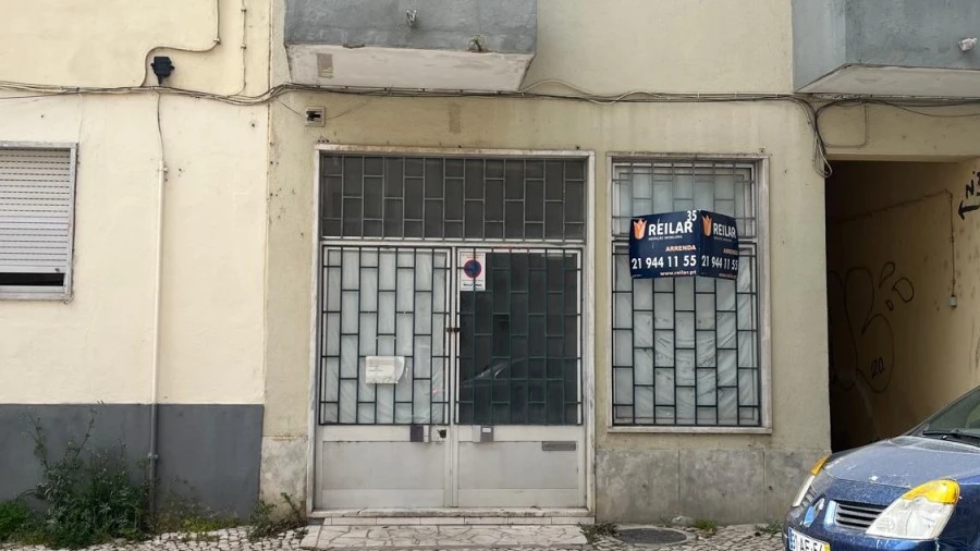 Loja para Arrendamento em Póvoa de Santa Iria e Forte da Casa