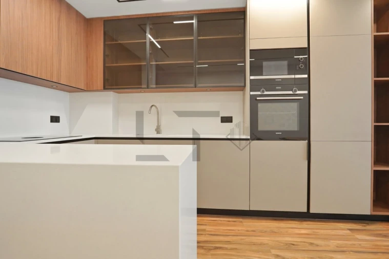 Apartamento T1 para Venda em Santo António Foto 7