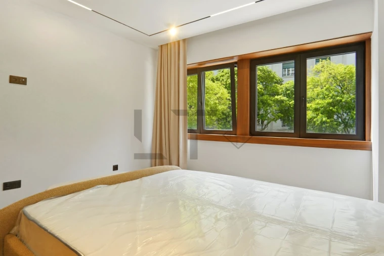 Apartamento T1 para Venda em Santo António Foto 12