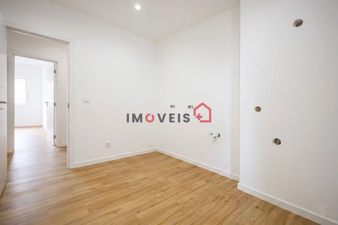 Apartamento T6 para Venda em Leiria, Pousos, Barreira e Cortes Foto 4
