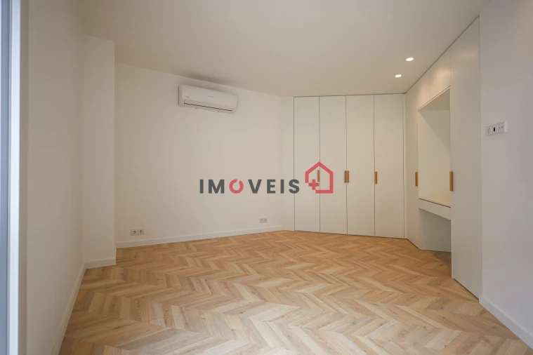 Apartamento T1 para Venda em Leiria, Pousos, Barreira e Cortes Foto 4