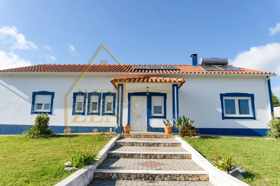 Moradia T3 para Venda em Roliça Foto 1