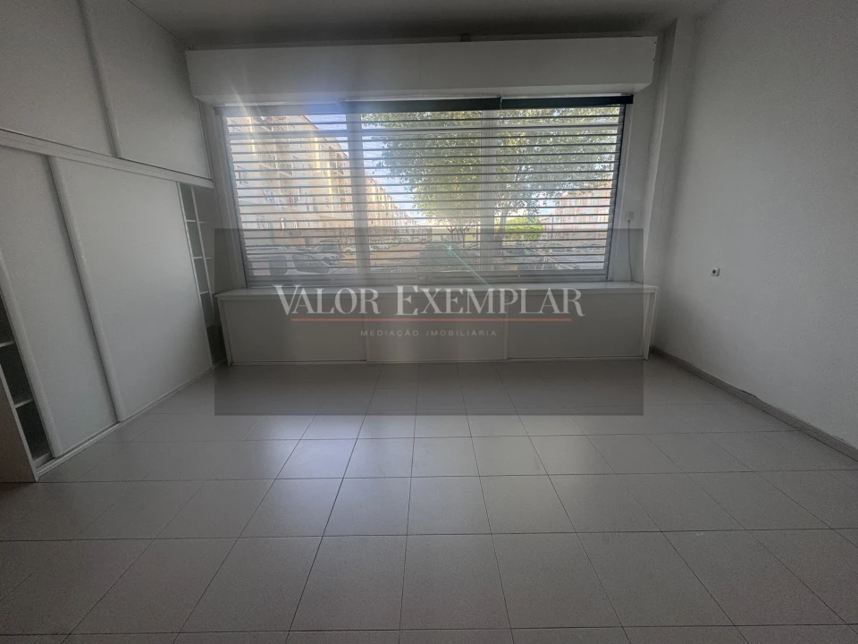 Loja para Arrendamento em Montijo e Afonsoeiro Foto 11