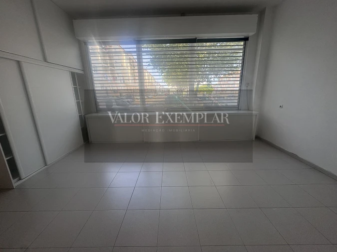 Loja para Arrendamento em Montijo e Afonsoeiro Foto 11