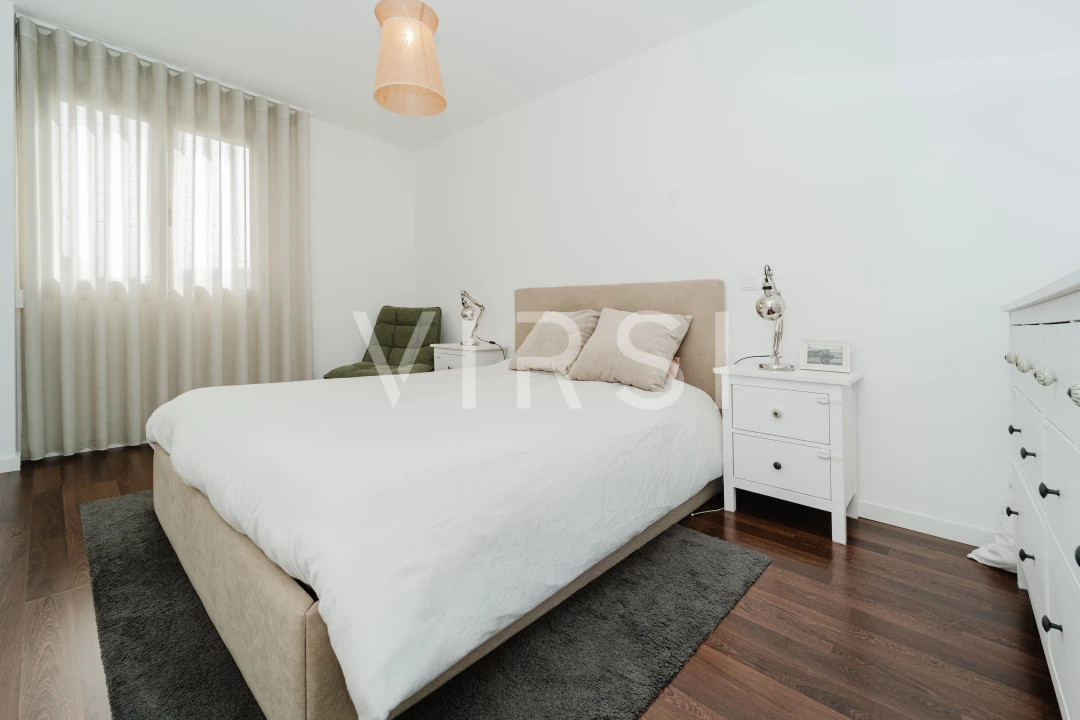 Apartamento T2 para Venda em Santo Antonio dos Olivais Foto 17