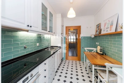 Apartamento T1 para Venda em Gulpilhares e Valadares