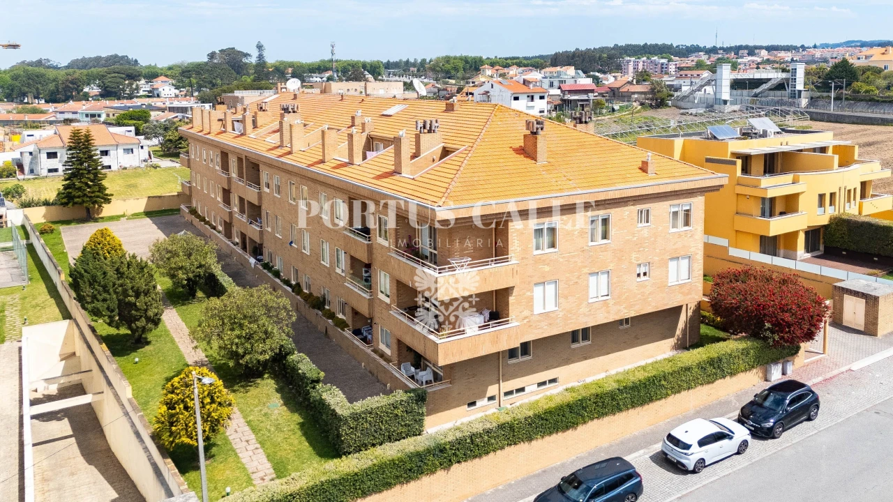 Apartamento T1 para Venda em Gulpilhares e Valadares Foto 1
